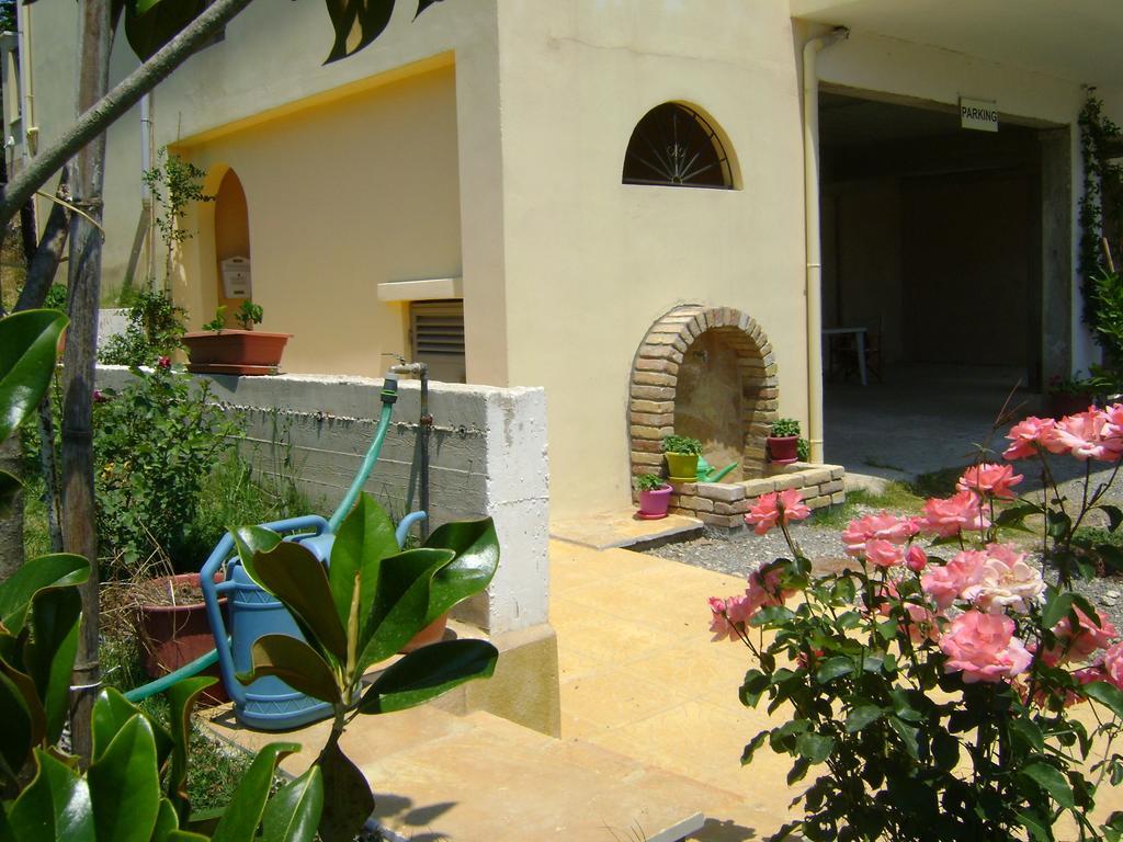 Scorpios Apartments Dassia  Exterior foto